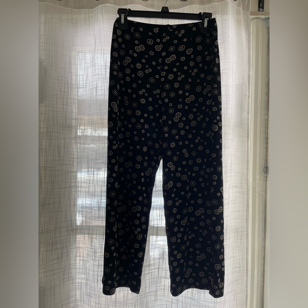 Coldwater Creek Black and White Floral Pants 🌼